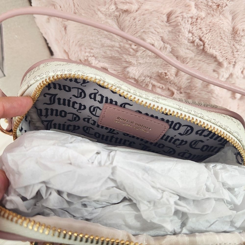 {Juicy Couture} White and Pink Heart Crossbody Purse - Picture 5 of 6